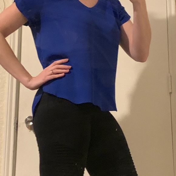 Blue Top - Picture 5 of 5